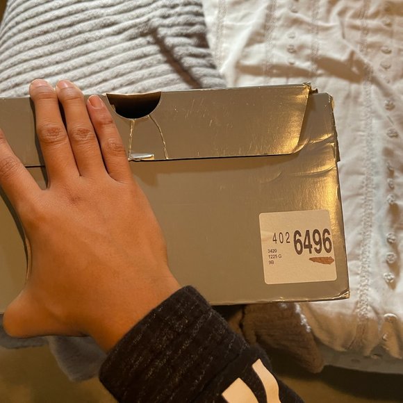 Balencegia Sneakers - Picture 5 of 5